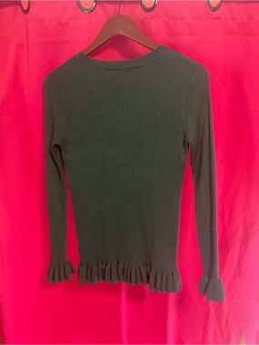 Ribbed Long-Sleeve Top with Ruffle Hem - Dark Green
